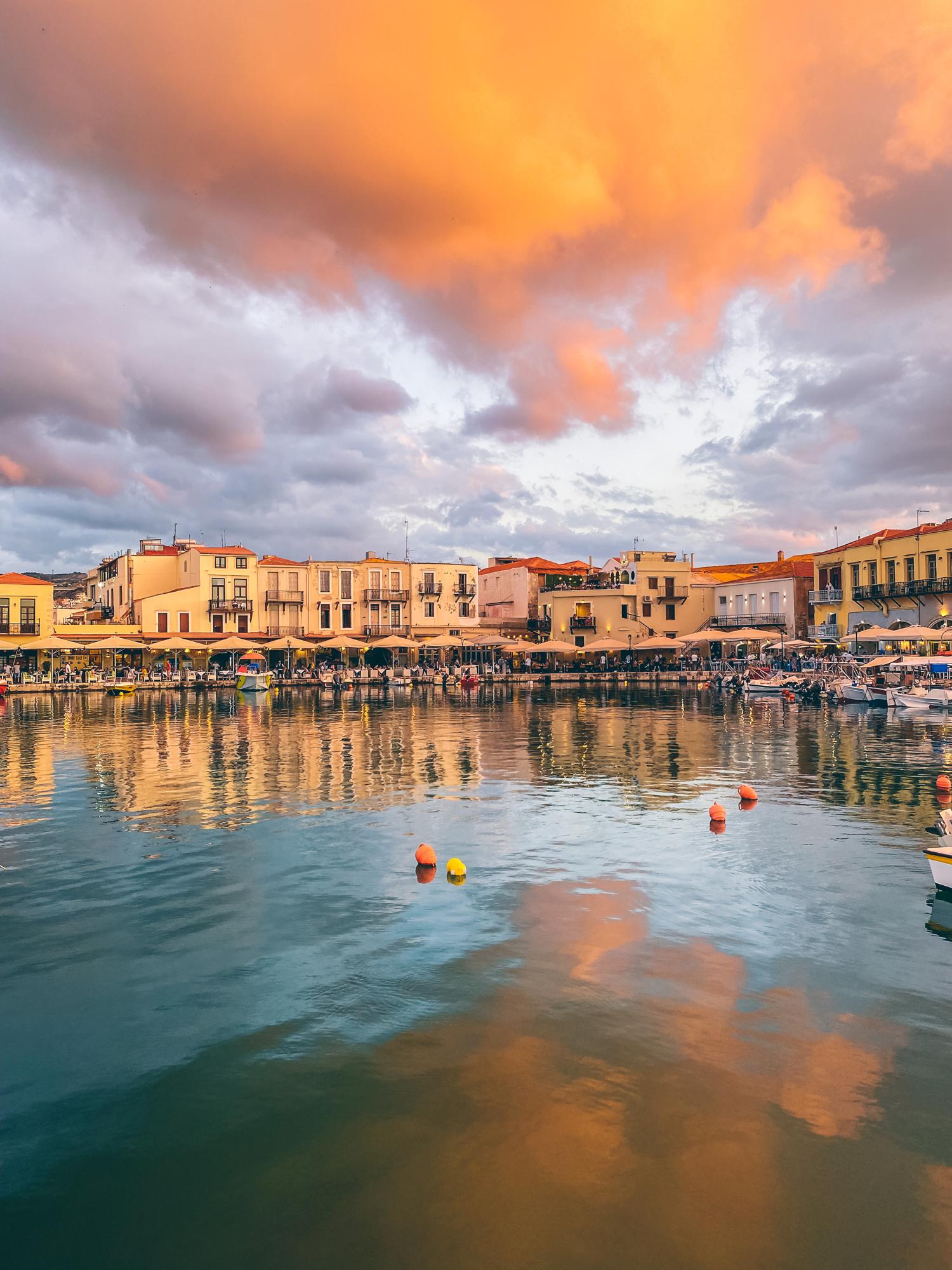 Descriptive alt text