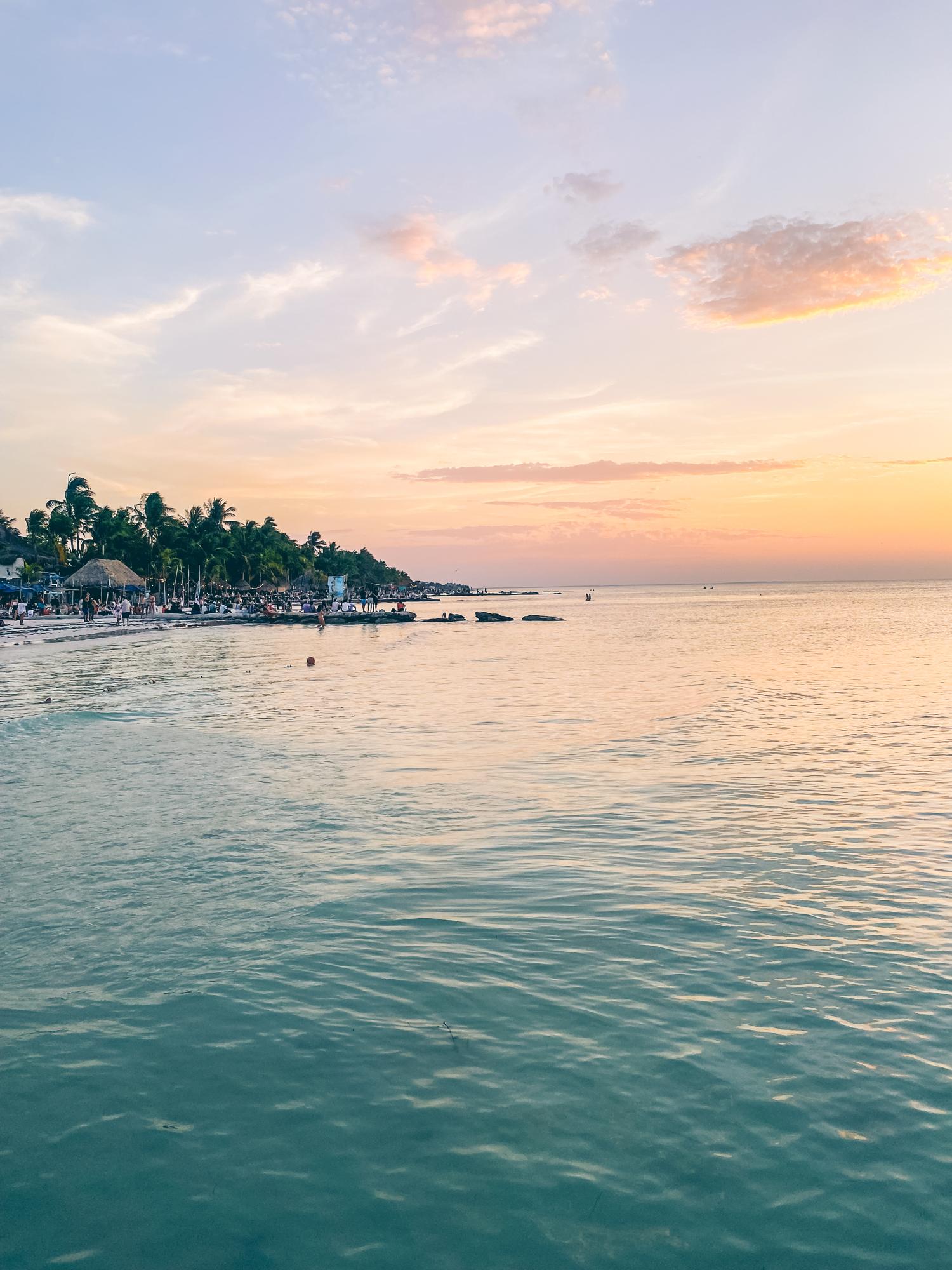 Descriptive alt text